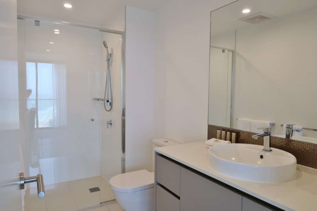 Rhapsody Resort's Ocean View Apartment bathroom