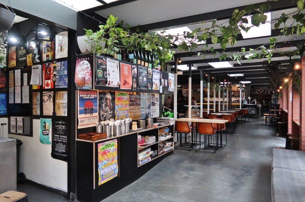 Entrance to Saccharomyces Beer Cafe