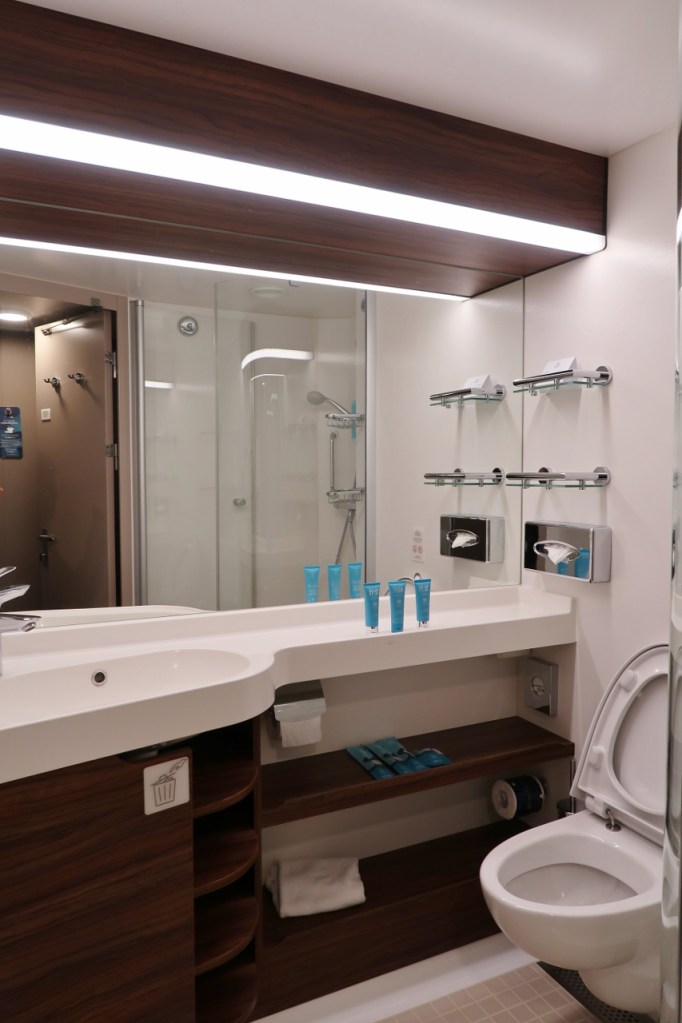 The bathroom on Genting Dream Cruises