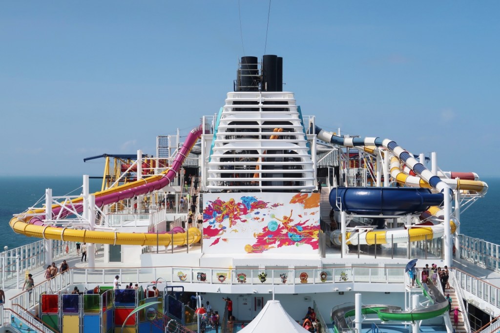 Water slides of varying thrill levels on Genting Dream Cruises