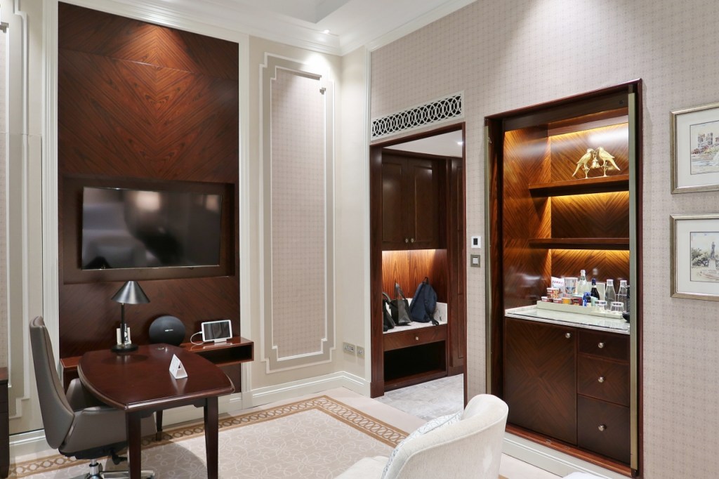 Premier Courtyard Room at The Fullerton Hotel