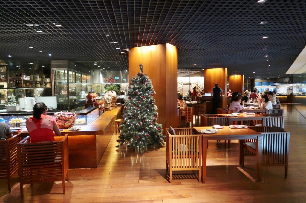 Entrance to Mezz9 restaurant at Grand Hyatt hotel