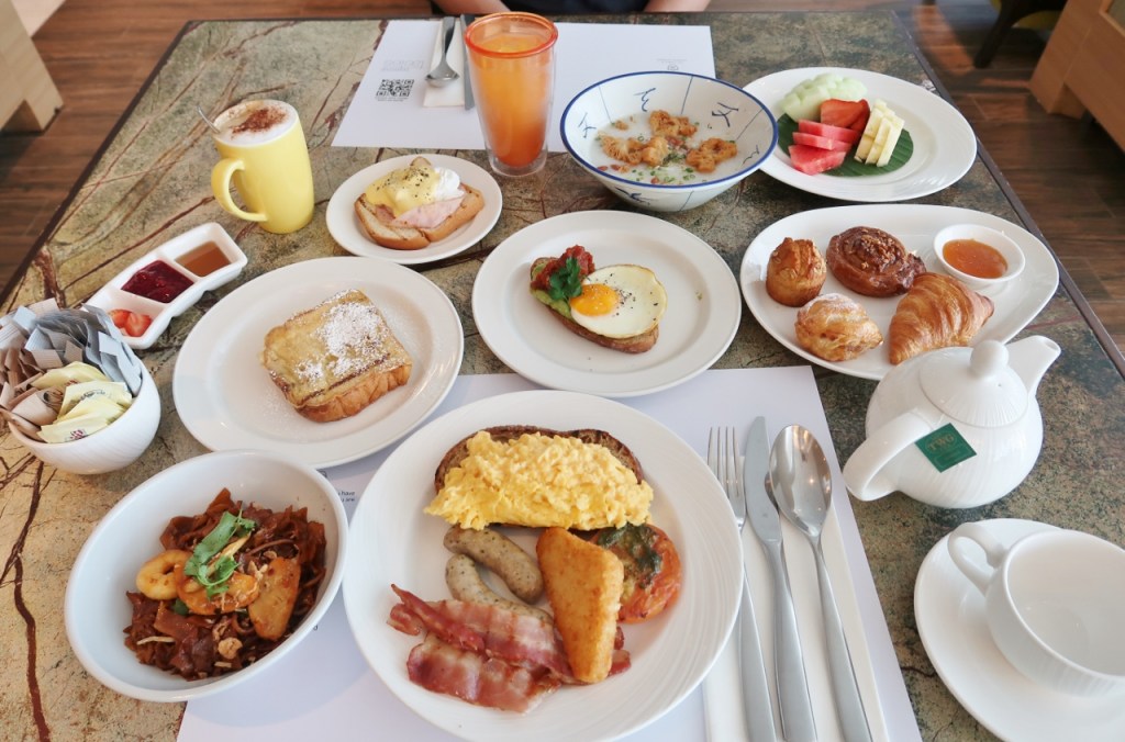 A la carte breakfast buffet dishes at Seasonal Tastes at The Westin Hotel
