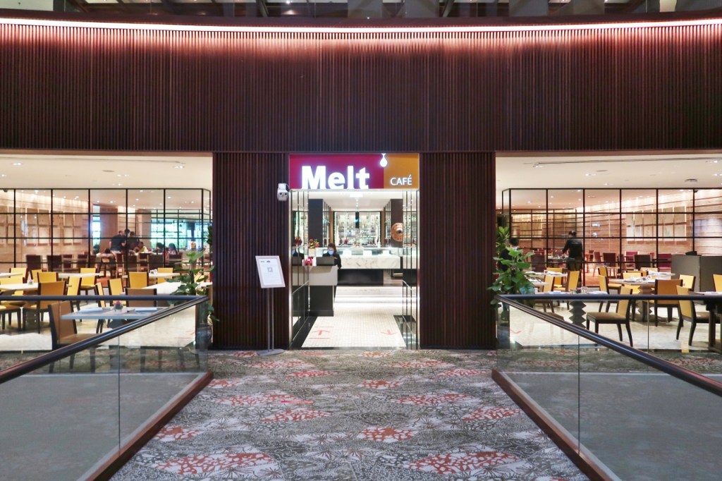 Entrance to Melt Cafe at Mandarin Oriental Hotel