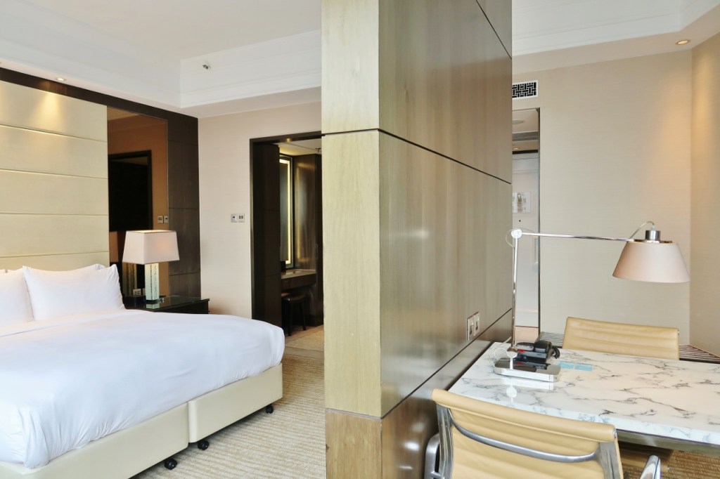 Executive Club (Larger Guest Room) at Marriott Tang Plaza Hotel