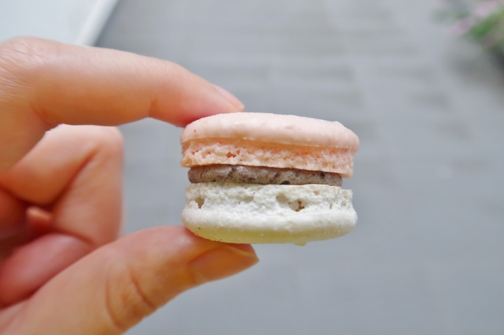 Cookies-and-cream macaron from Bob The Baker Boy