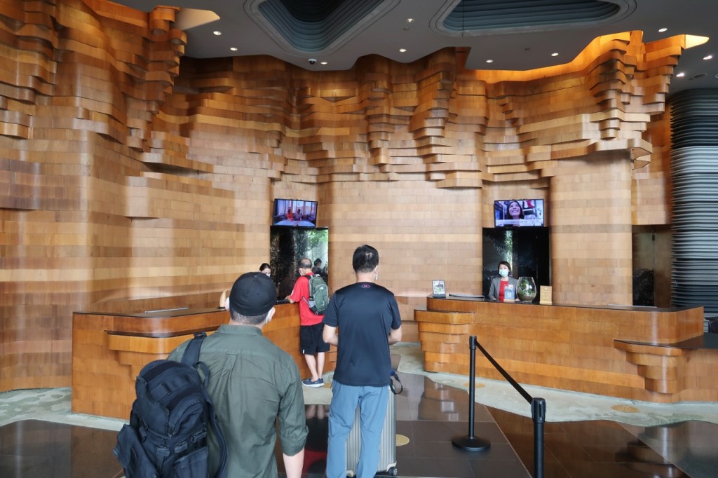 PARKROYAL COLLECTION Pickering Hotel reception counter