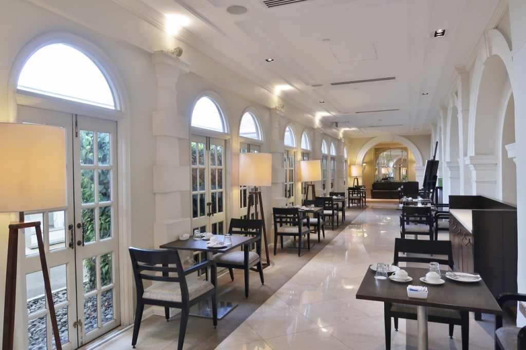 Outer seating area at Coffee Lounge at Goodwood Park Hotel