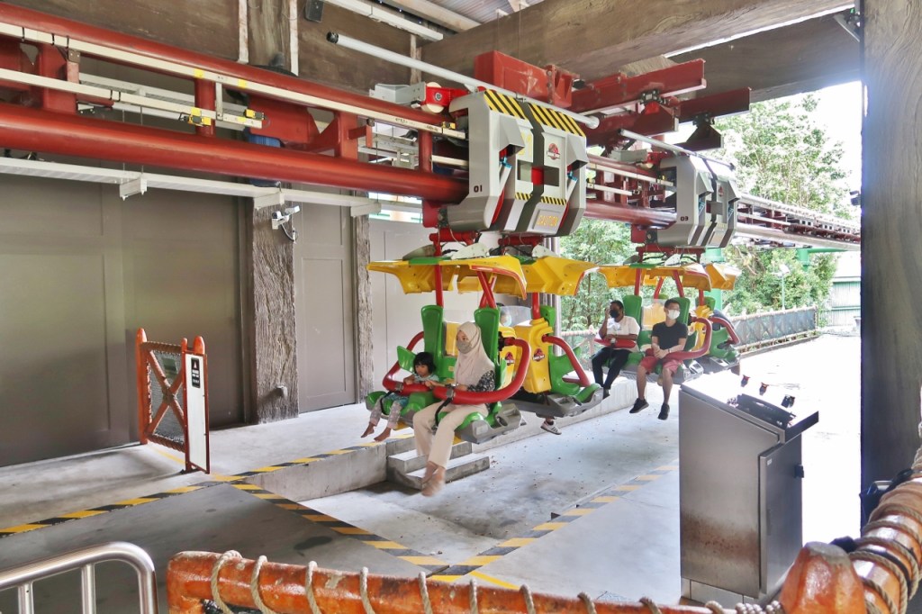 The Canopy Flyer ride at Universal Studios Singapore