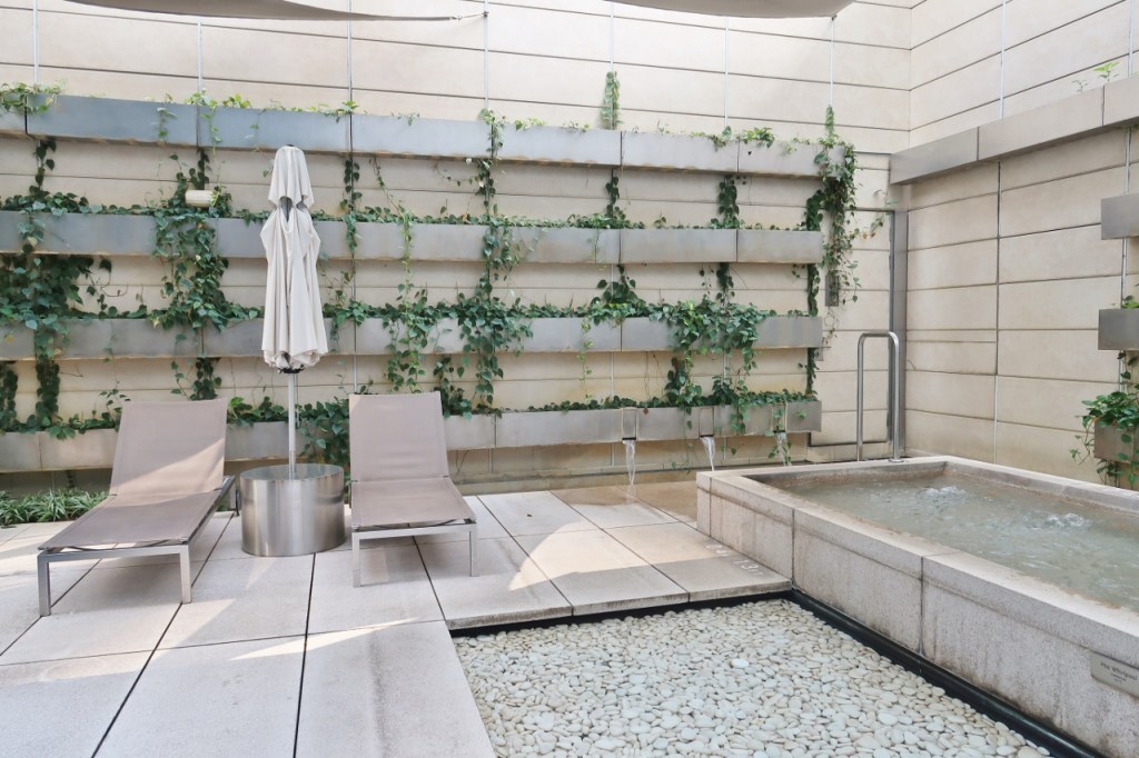 The Remède Spa wet facilities at St. Regis Hotel