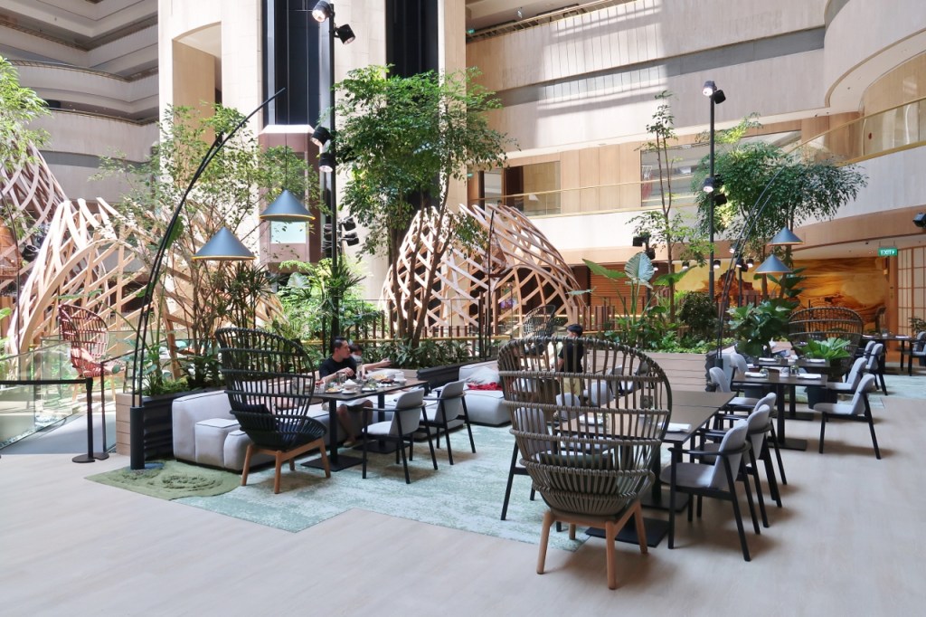 Outer seating area at Peppermint Restaurant at PARKROYAL COLLECTION Marina Bay Hotel