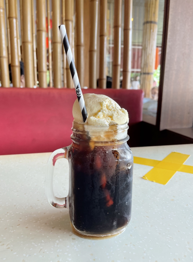 Root beer float from Mama Panda Kitchen at River Safari/Wonders' Giant Panda Forest