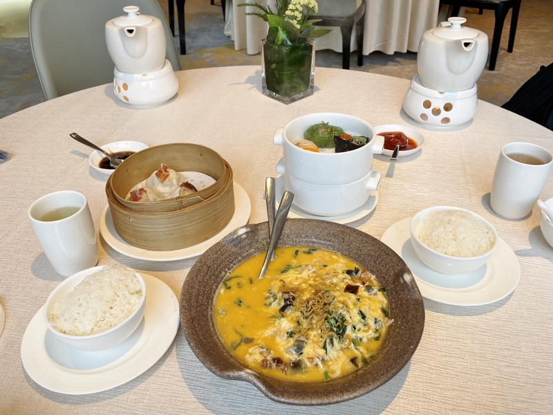 Iberico pork soup dumplings, poached spinach, dim sum artistry, white rice, chrysanthemum tea and jasmine tea from Peach Blossoms restaurant at PARKROYAL COLLECTION Marina Bay Hotel