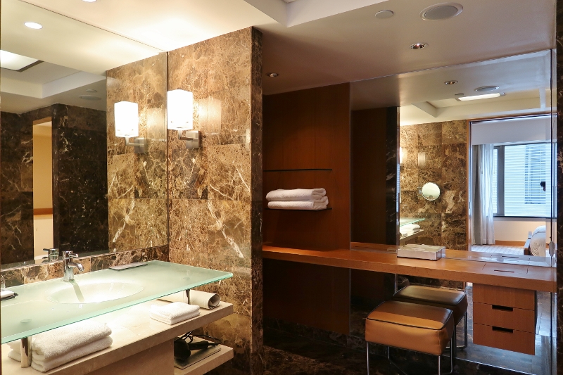 Bathroom in Twin Bed Deluxe Room at Grand Hyatt Hotel