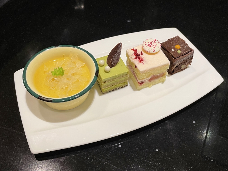 Dessert plate from Coffee Lounge Restaurant at Goodwood Park Hotel