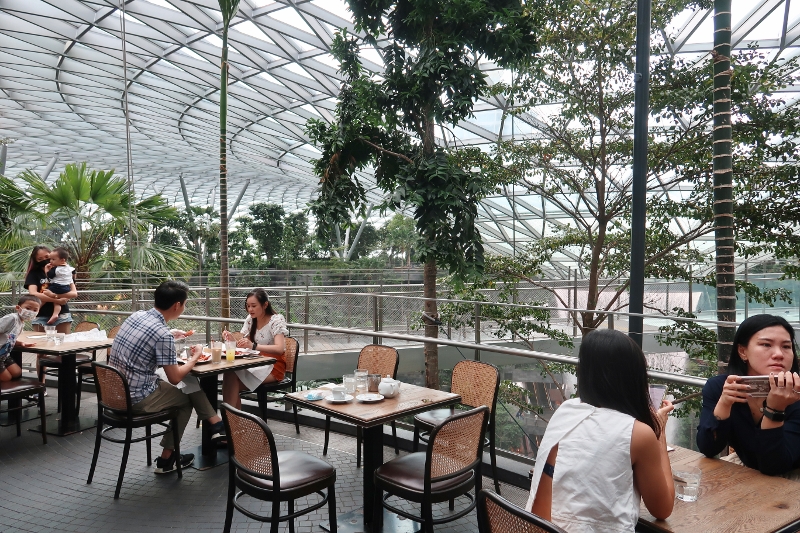Seating area at Burger & Lobster Restaurant