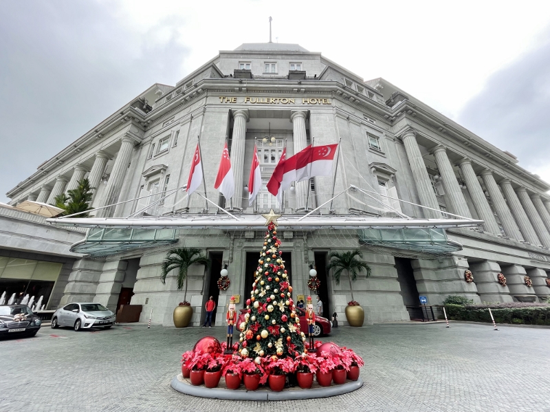 The Fullerton Hotel's building facade