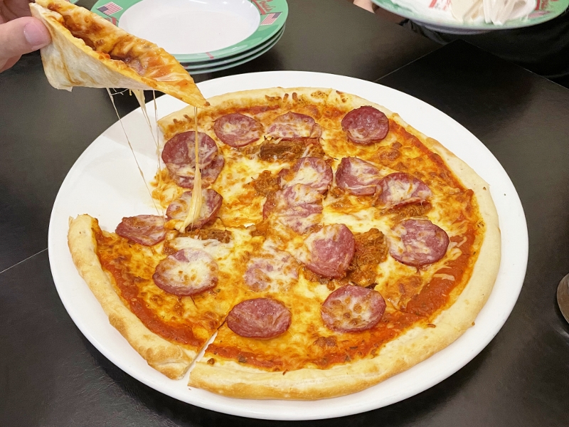 Loui's Monster Beef Supreme pizza from Loui's NY Pizza Parlor at Universal Studios Singapore
