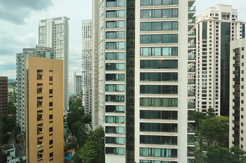 The view of surrounding buildings from Premier Club Room (level 15) at Orchard Hotel