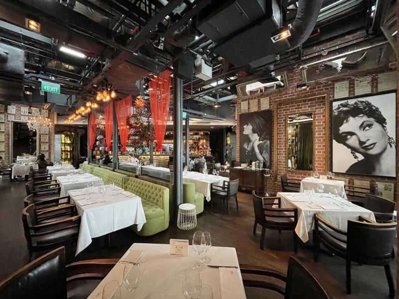 OSO Ristorante Italian restaurant at Oasia Hotel Downtown