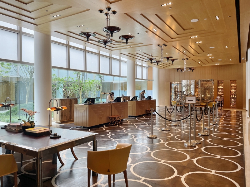 The Ritz-Carlton Millenia Hotel reception area
