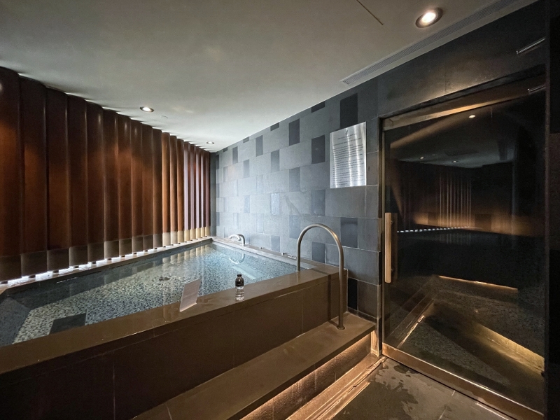 Steam room at The Ritz-Carlton Millenia Hotel Spa