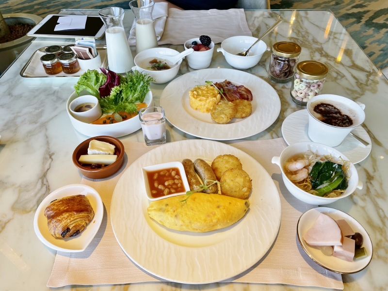 Breakfast buffet dishes at The Ritz-Carlton Millenia Hotel Club Lounge