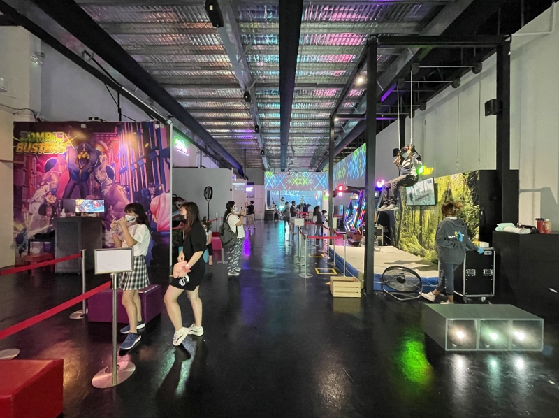 Games and rides at HeadRock VR theme park