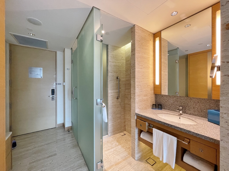 Bathroom in Club Room on level 16 at JEN Orchardgateway Hotel