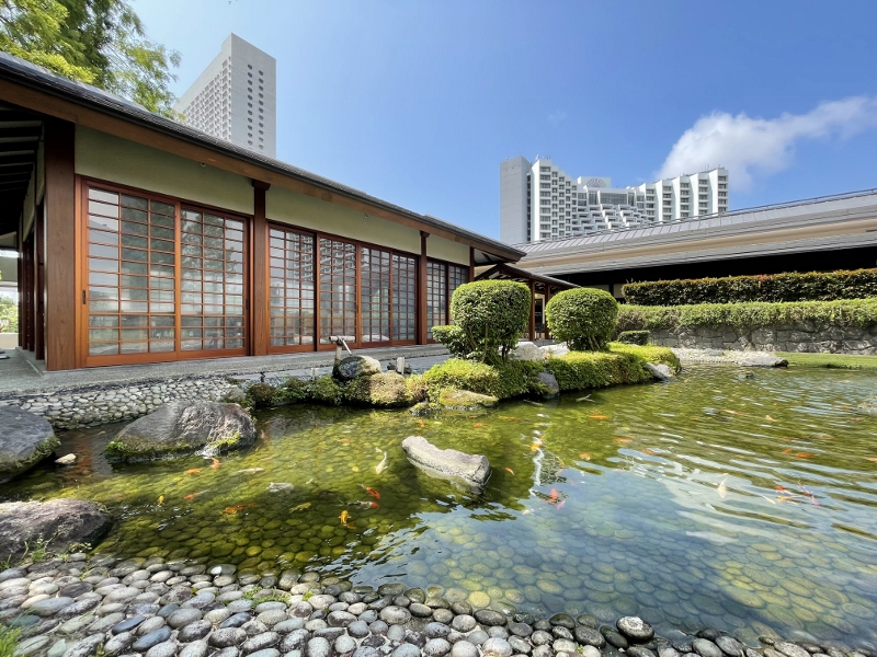 Keyaki garden pavilion and koi pond at Pan Pacific Hotel