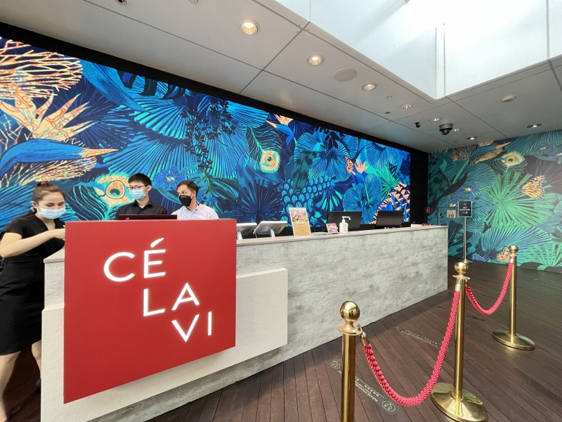 Entrance to CÉ LA VI Restaurant & SkyBar at Marina Bay Sands Hotel