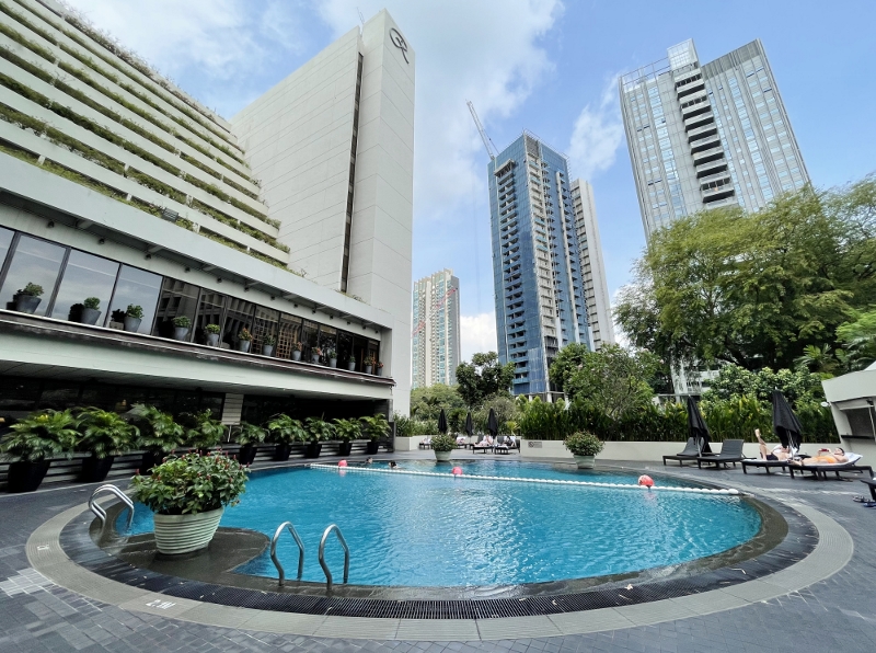 Swimming pool at Regent Hotel