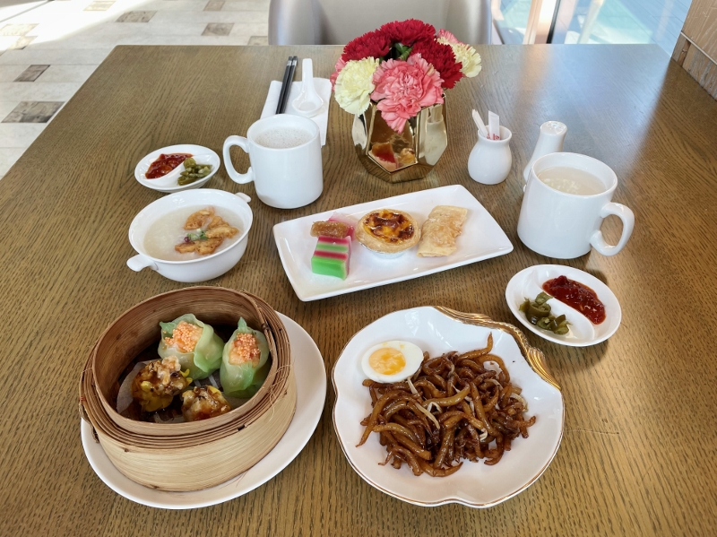 Set breakfast dishes from Feng Shui Inn Cantonese Restaurant at Equarius Hotel