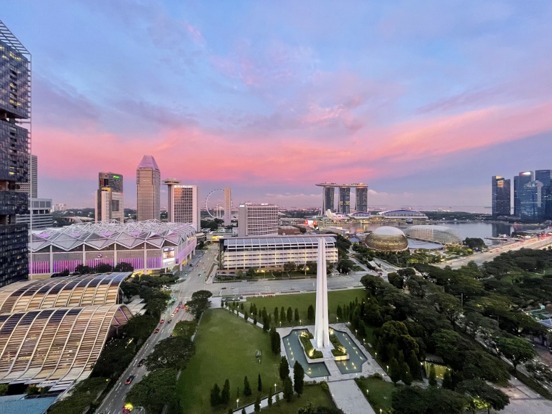 The sunset view from Fairmont Gold Lounge at Fairmont Hotel