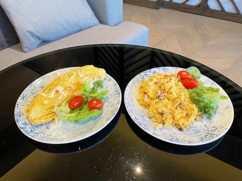 Breakfast buffet dishes at Fairmont Gold Lounge at Fairmont Hotel