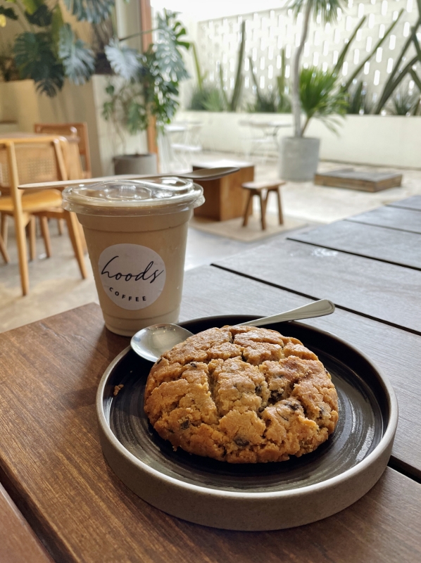 Peanut butter cookie and butter cream coffee from Hoods Coffee Cafe
