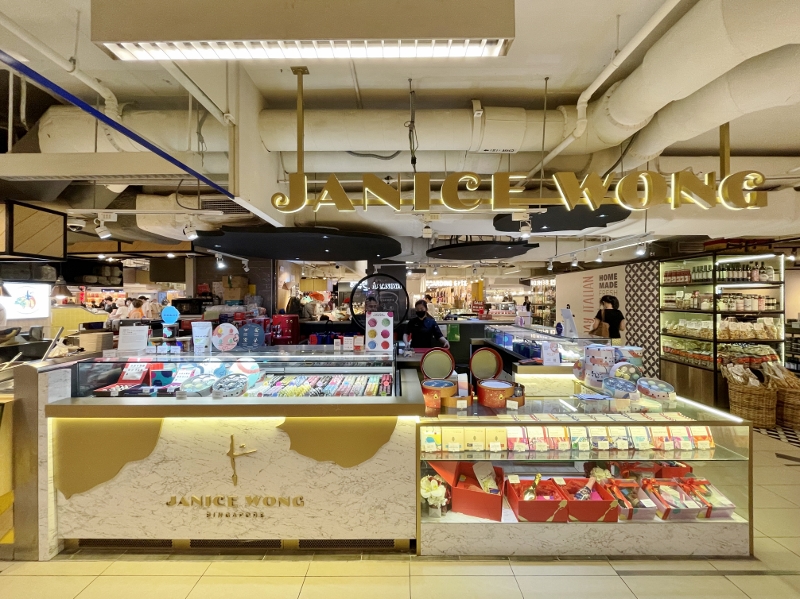 Janice Wong Pure Imagination confectionary storefront at Paragon shopping mall