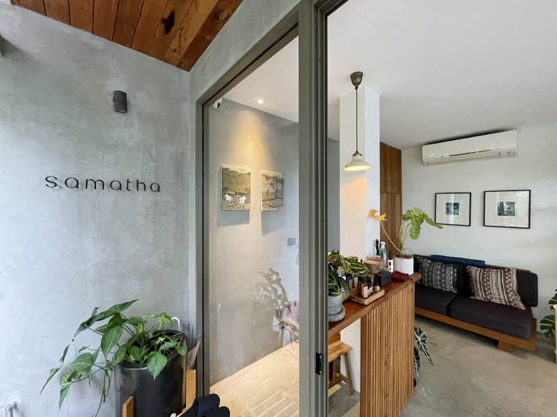 Entrance to Samatha Massage Spa next to Tamni Hostel