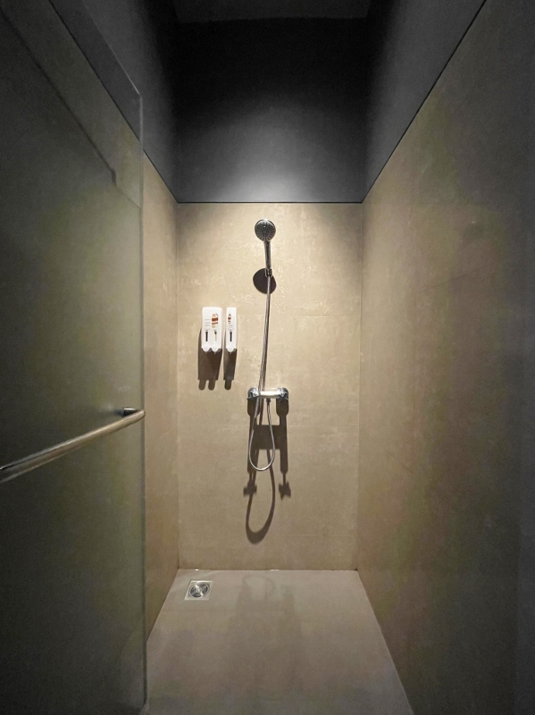 Shower area in treatment room at Let's Relax Spa at Siam Square One