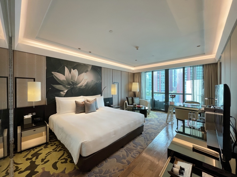 Executive Balcony Room at Siam Kempinski Hotel