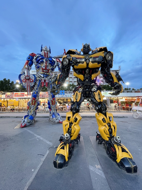 Transformers robots at Liab Duan Night Market