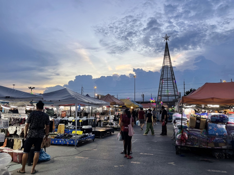 Shops at Liab Duan Night Market