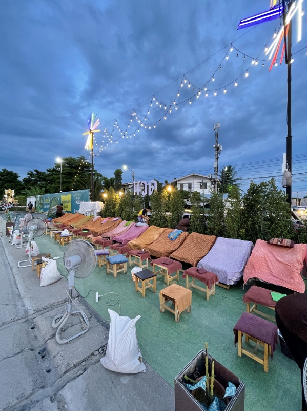 Massage area with chairs at Liab Duan Night Market