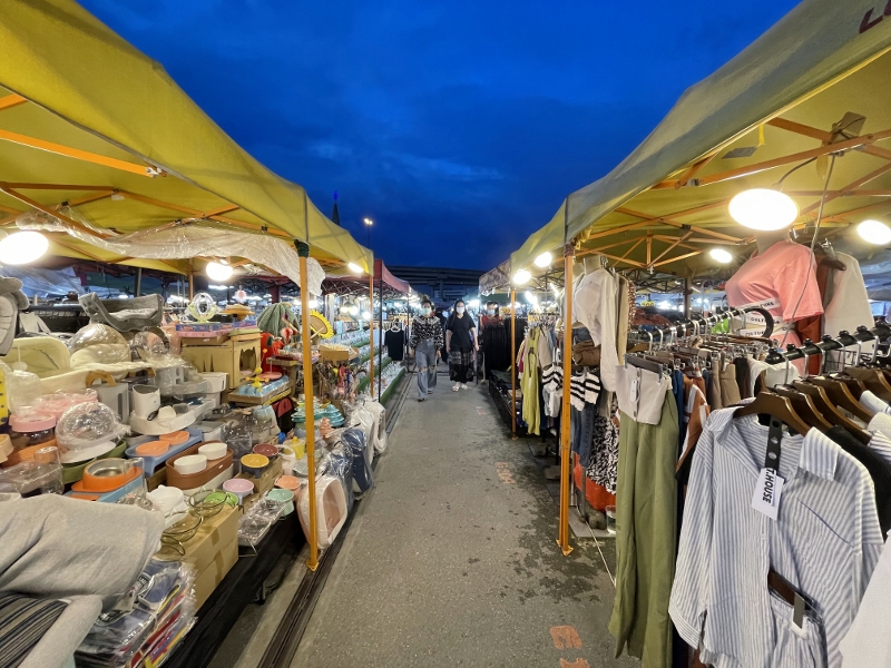 Shops at Liab Duan Night Market