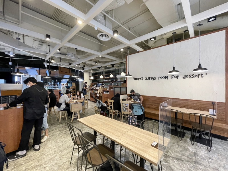 Seating area at After You Dessert cafe at Centralworld shopping mall