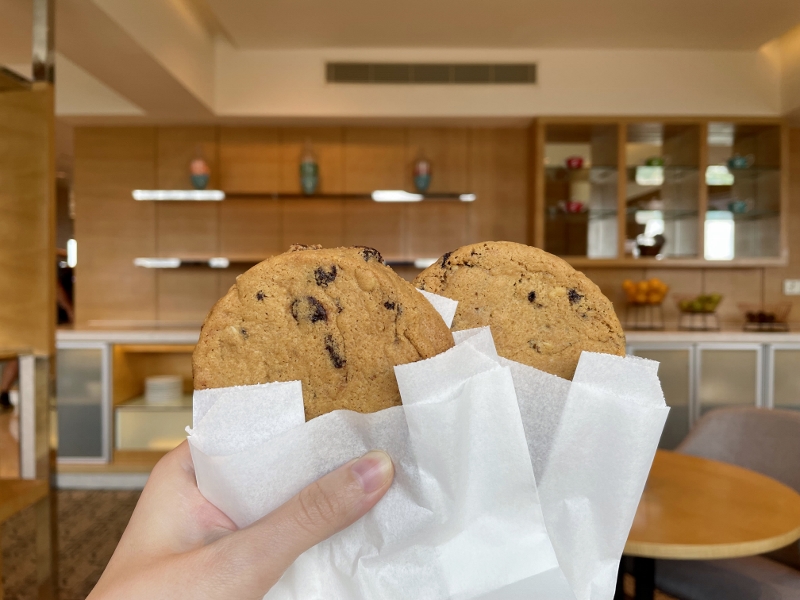 Chocolate chip cookies from DoubleTree By Hilton Hotel