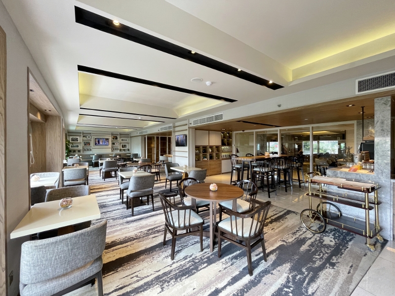 Seating area at PARKROYAL Club Lounge at PARKROYAL On Beach Road Hotel