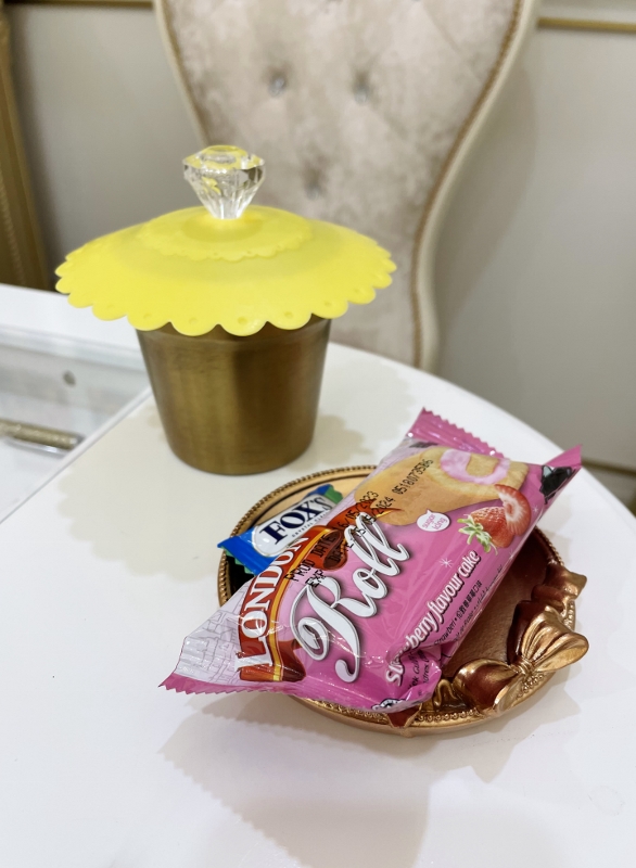 Snacks and tea from My Cozy Room Boutique Beauty Spa