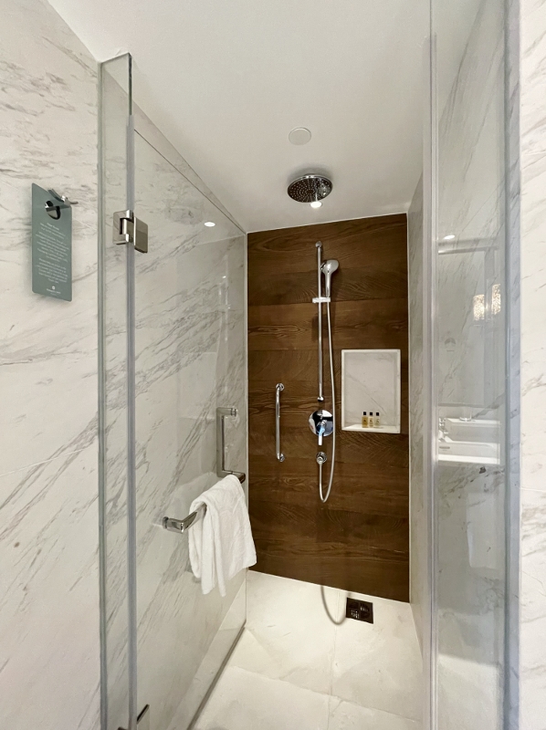 Standing shower in Tower Wing Horizon Club Junior Suite at Shangri-La Hotel