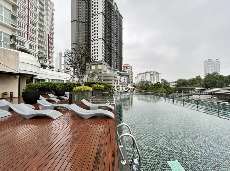 Swimming pool at Capri Hotel by Fraser Johor Bahru